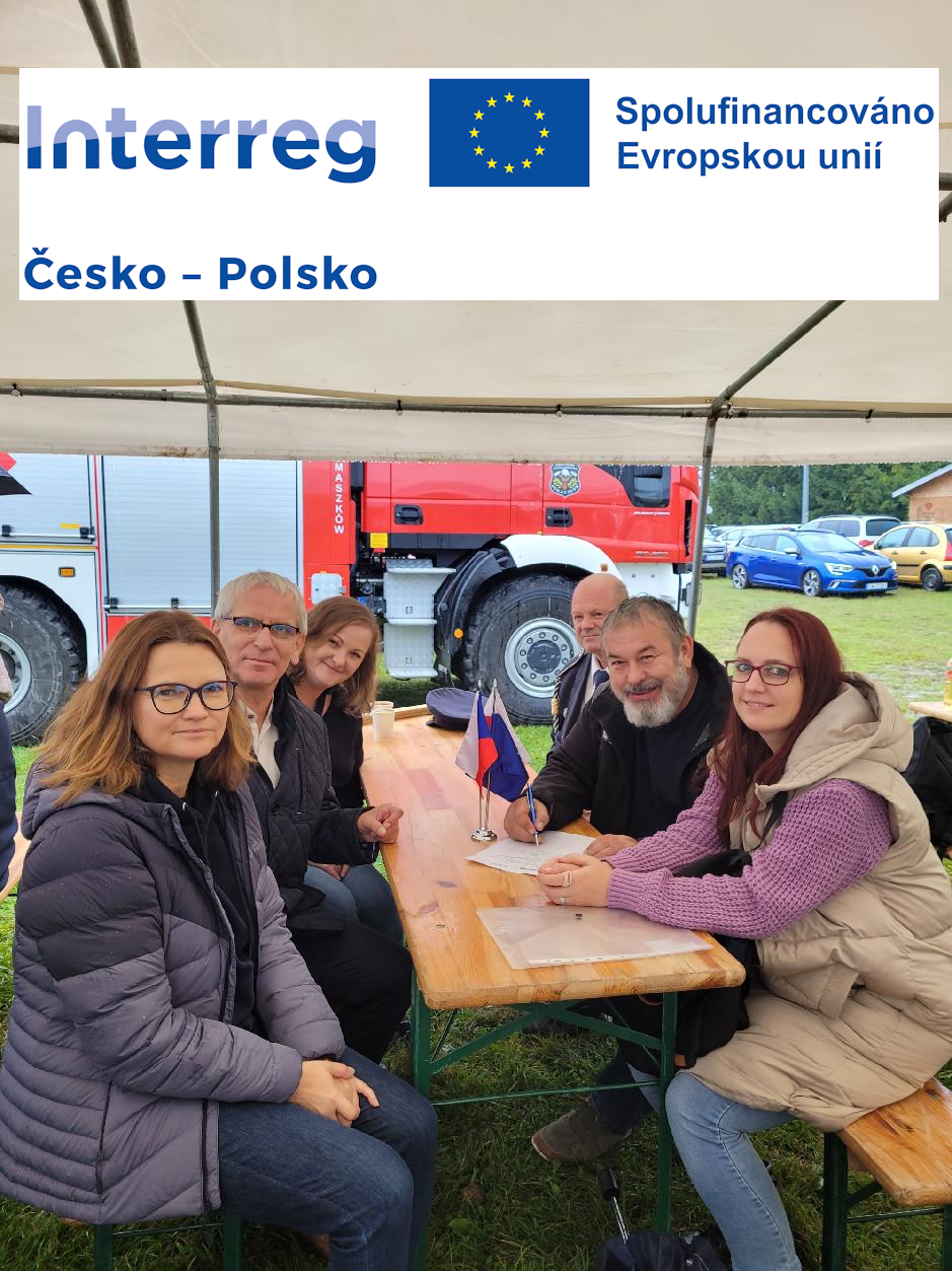 foto 4 s logem